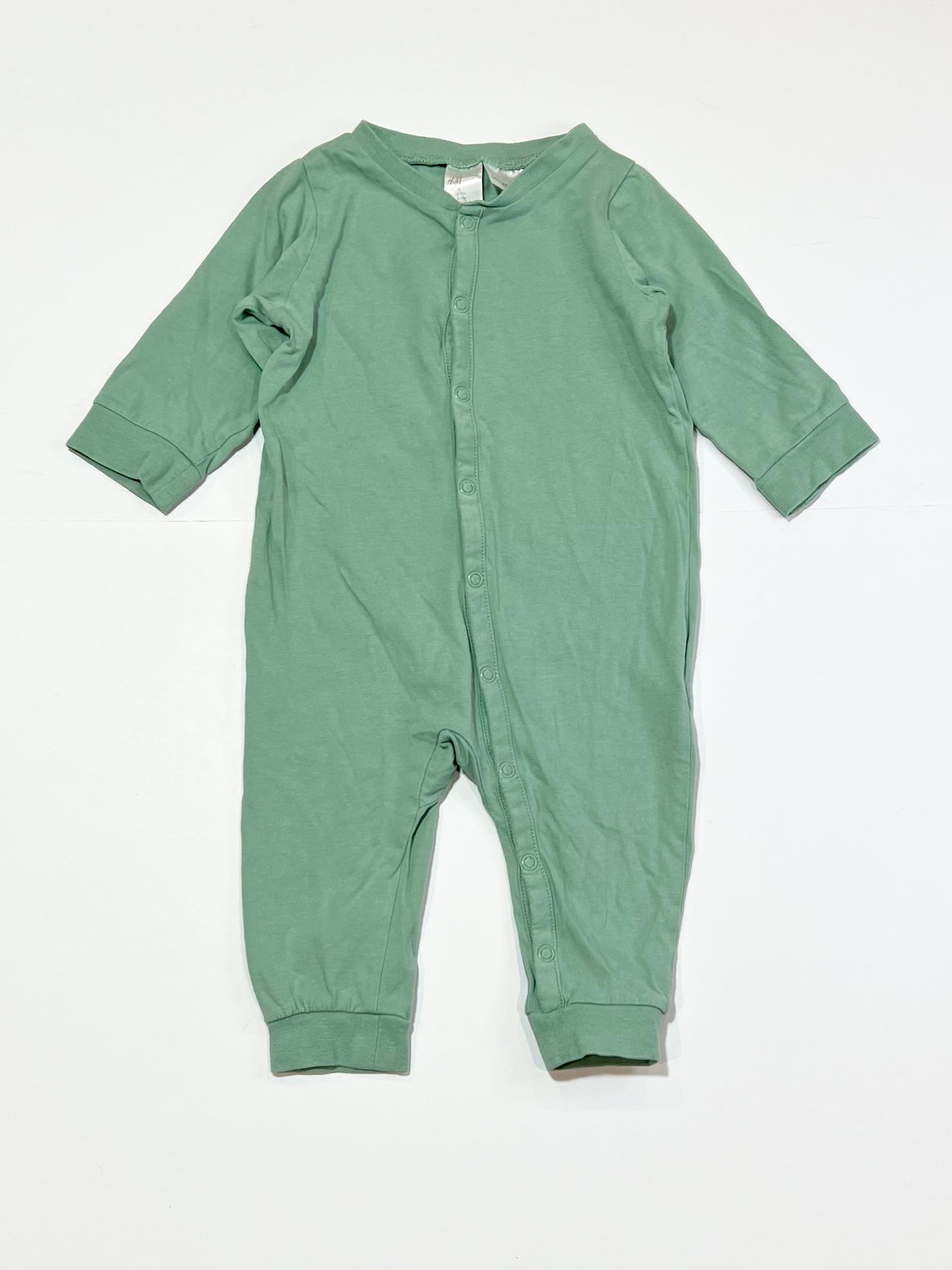 Green onesie - Size 6-9 months