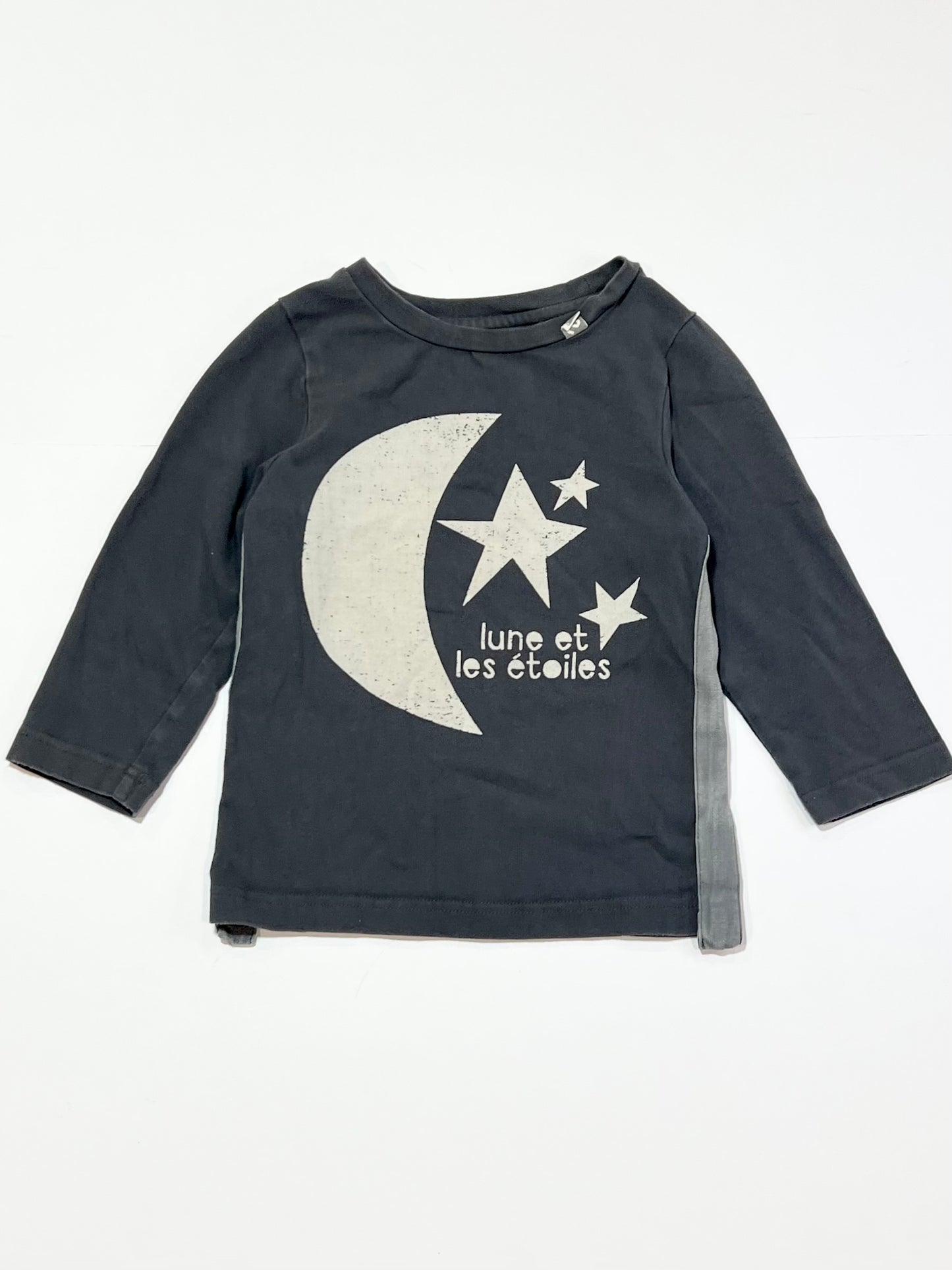 Grey moon and stars top - Size 2