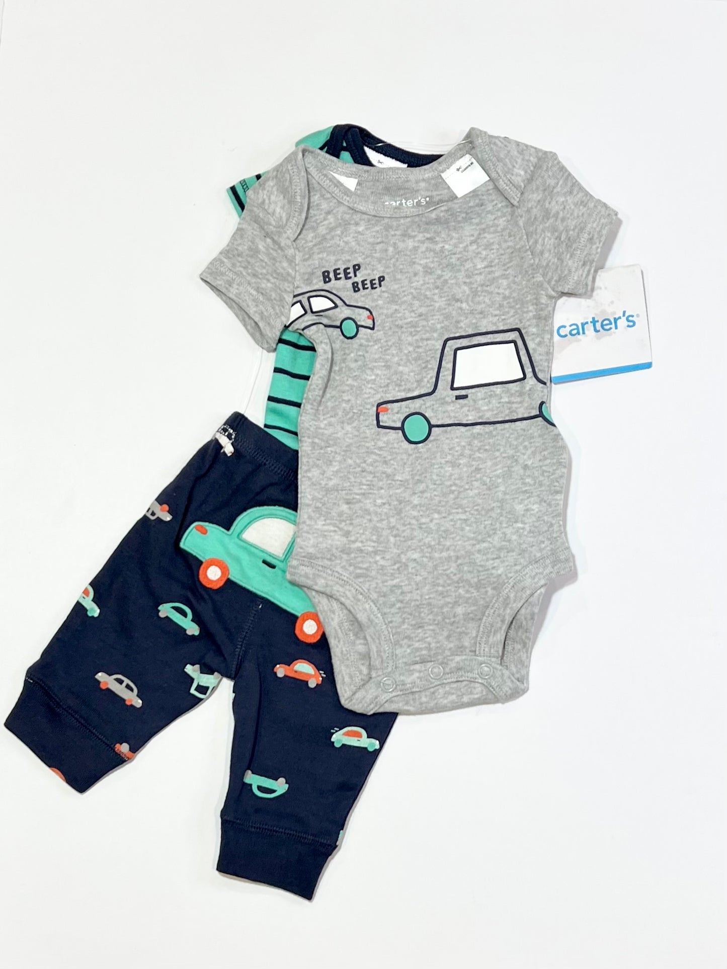 3-piece cars set brand new - Size 0000
