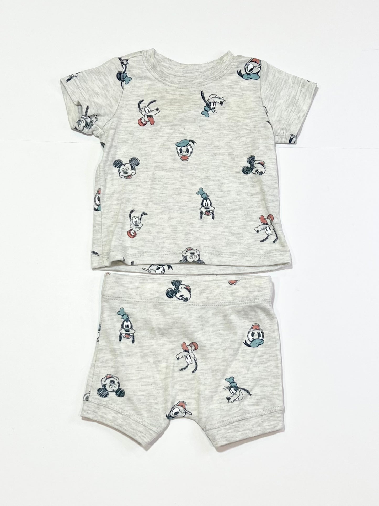Character pyjamas - Size 00