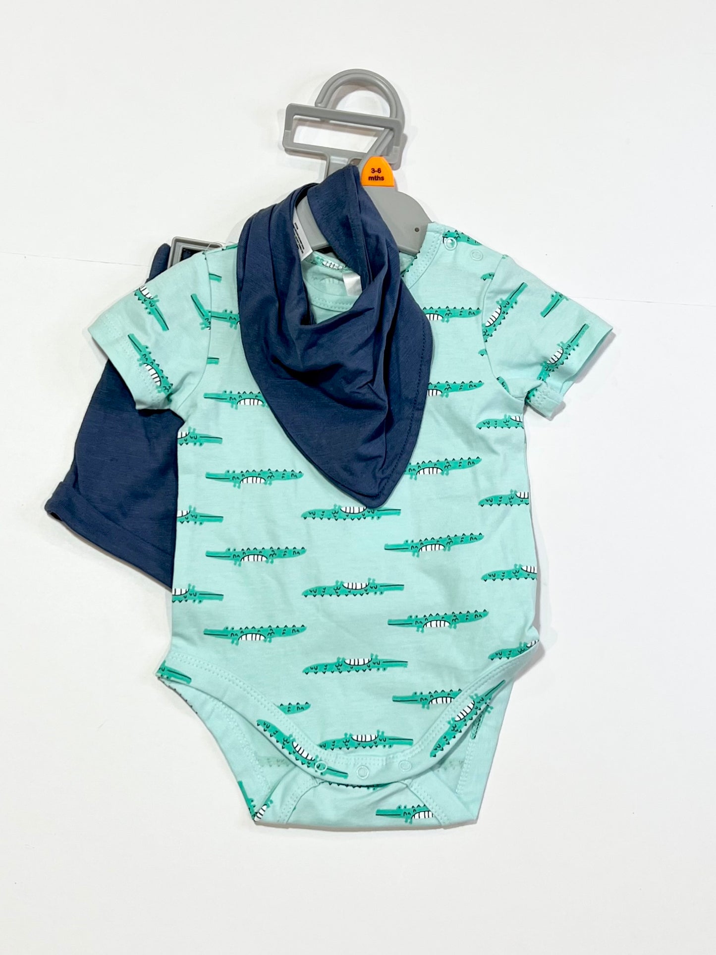 Green crocs set brand new - Size 00