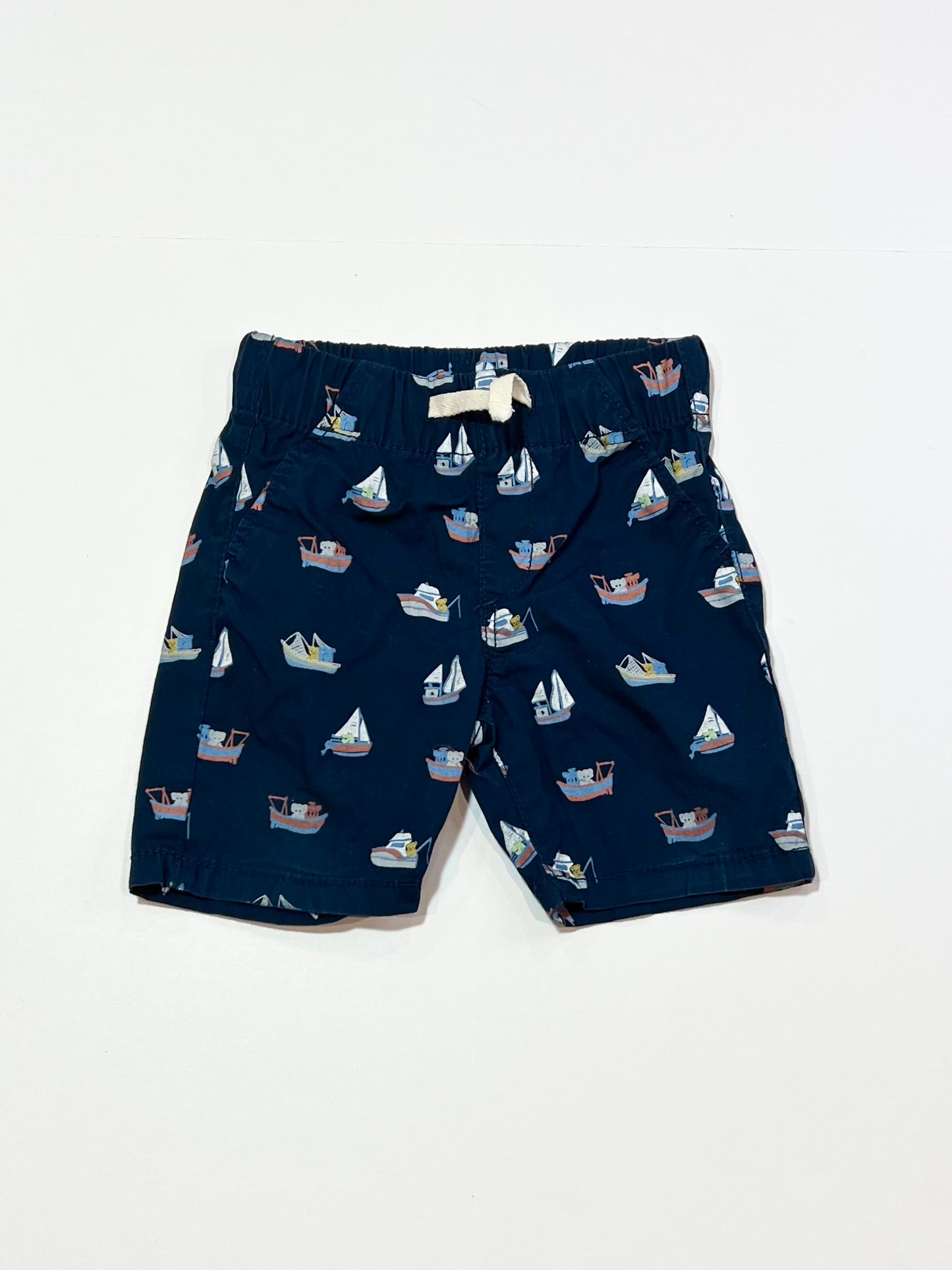 Navy boats shorts - Size 6-9 months
