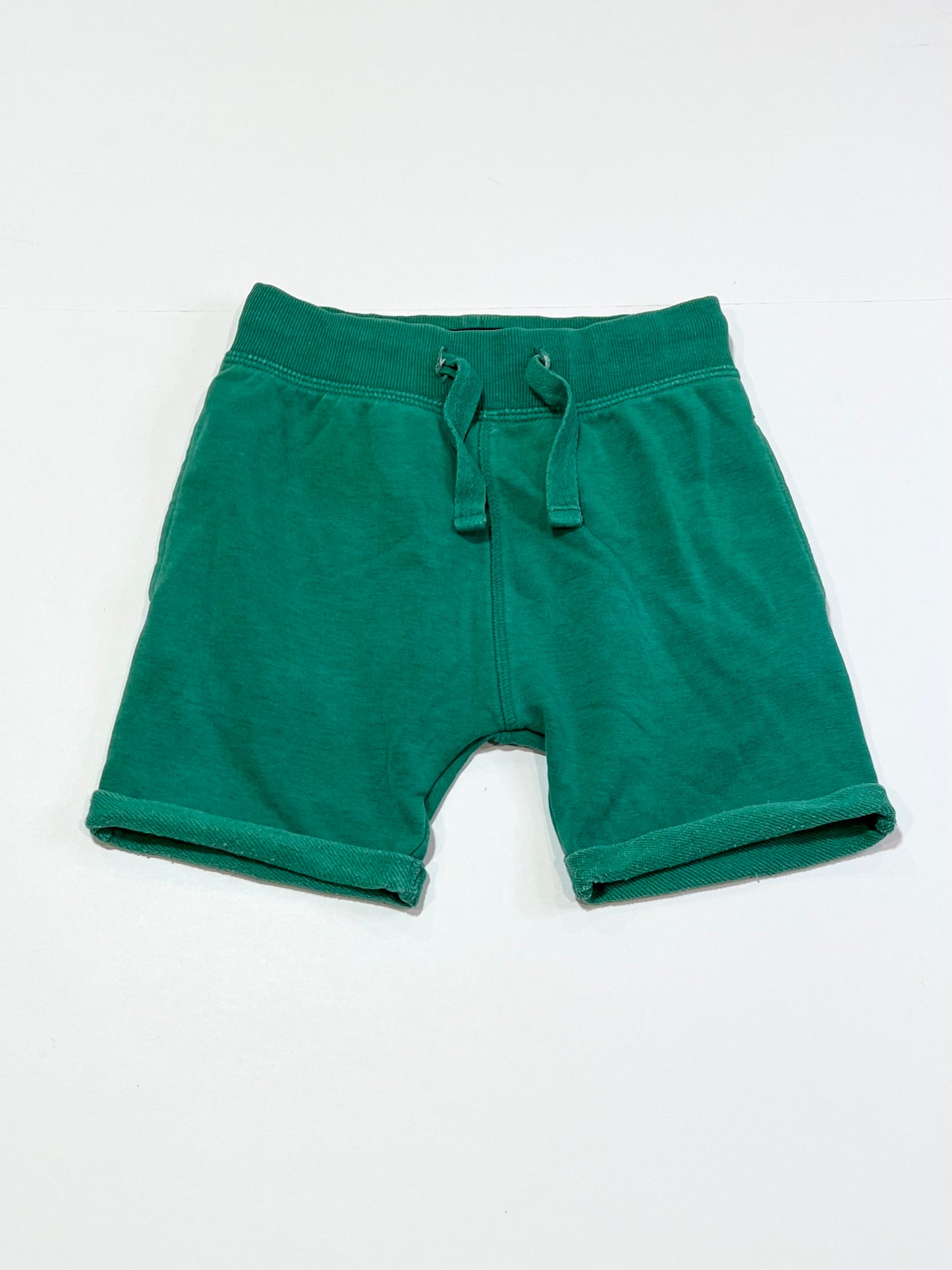 Green sweat shorts - Size 3-4