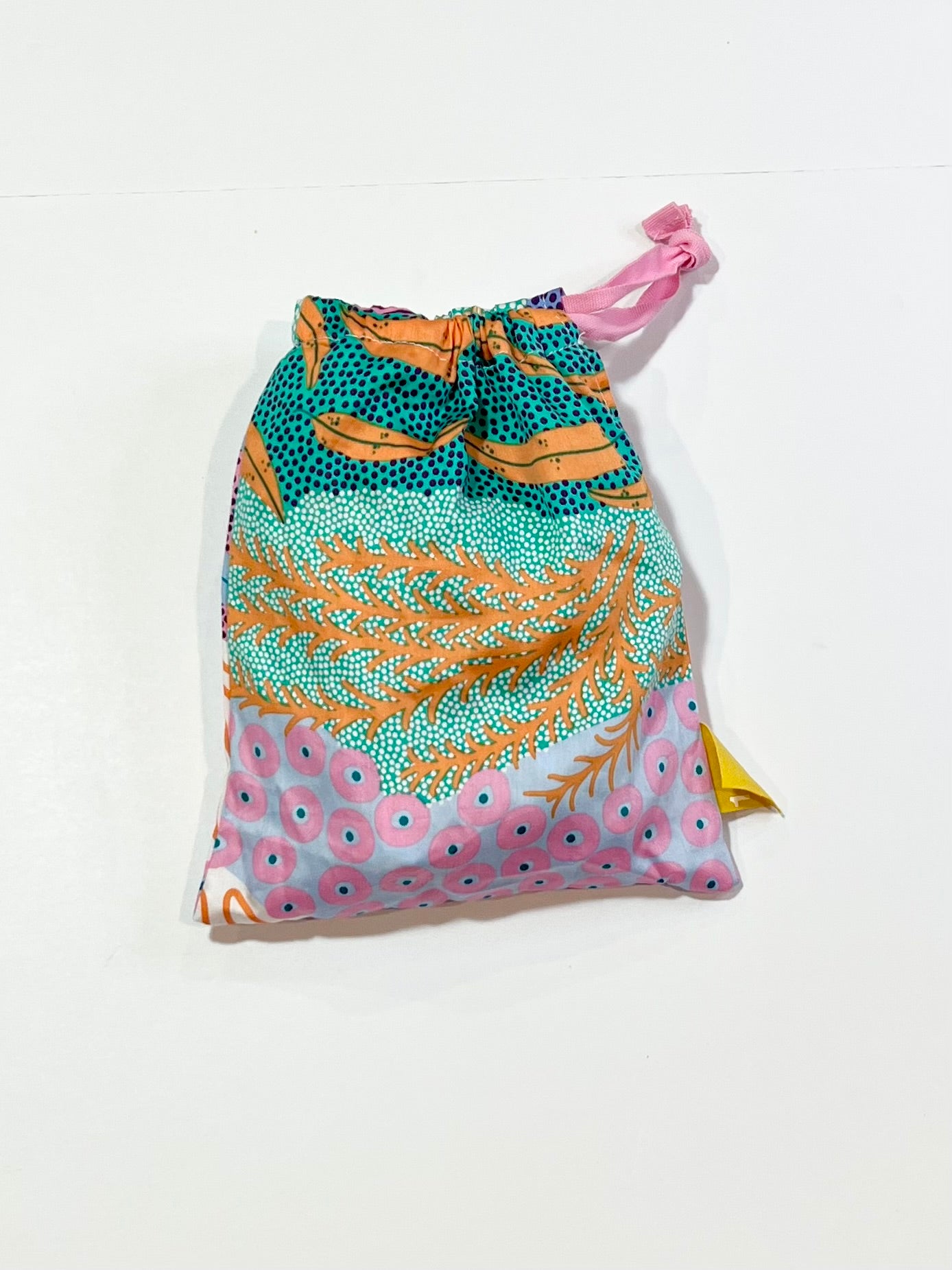 Kayannie Deniga artwork pyjamas - Size 2