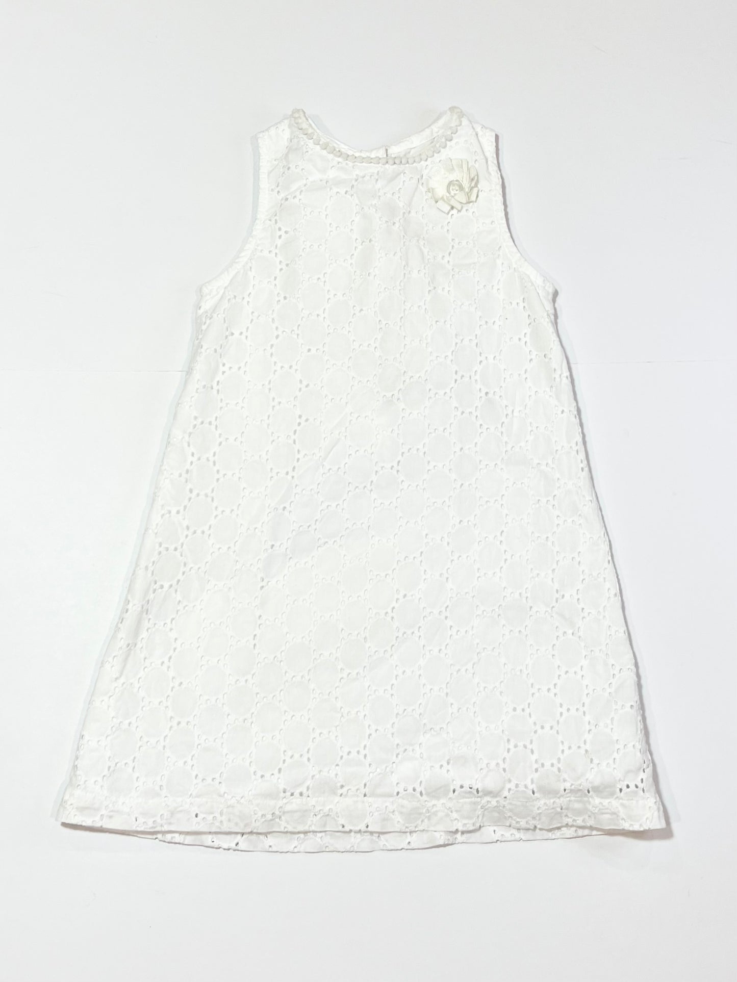 White cutwork dress - Size 2-3