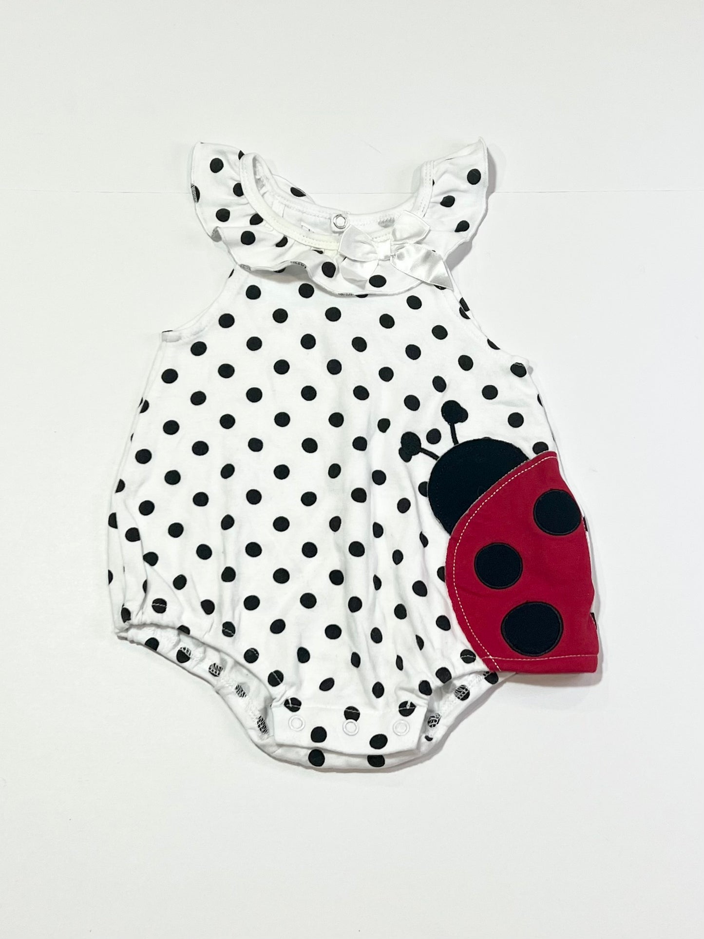 Spotty ladybug romper - Size 00