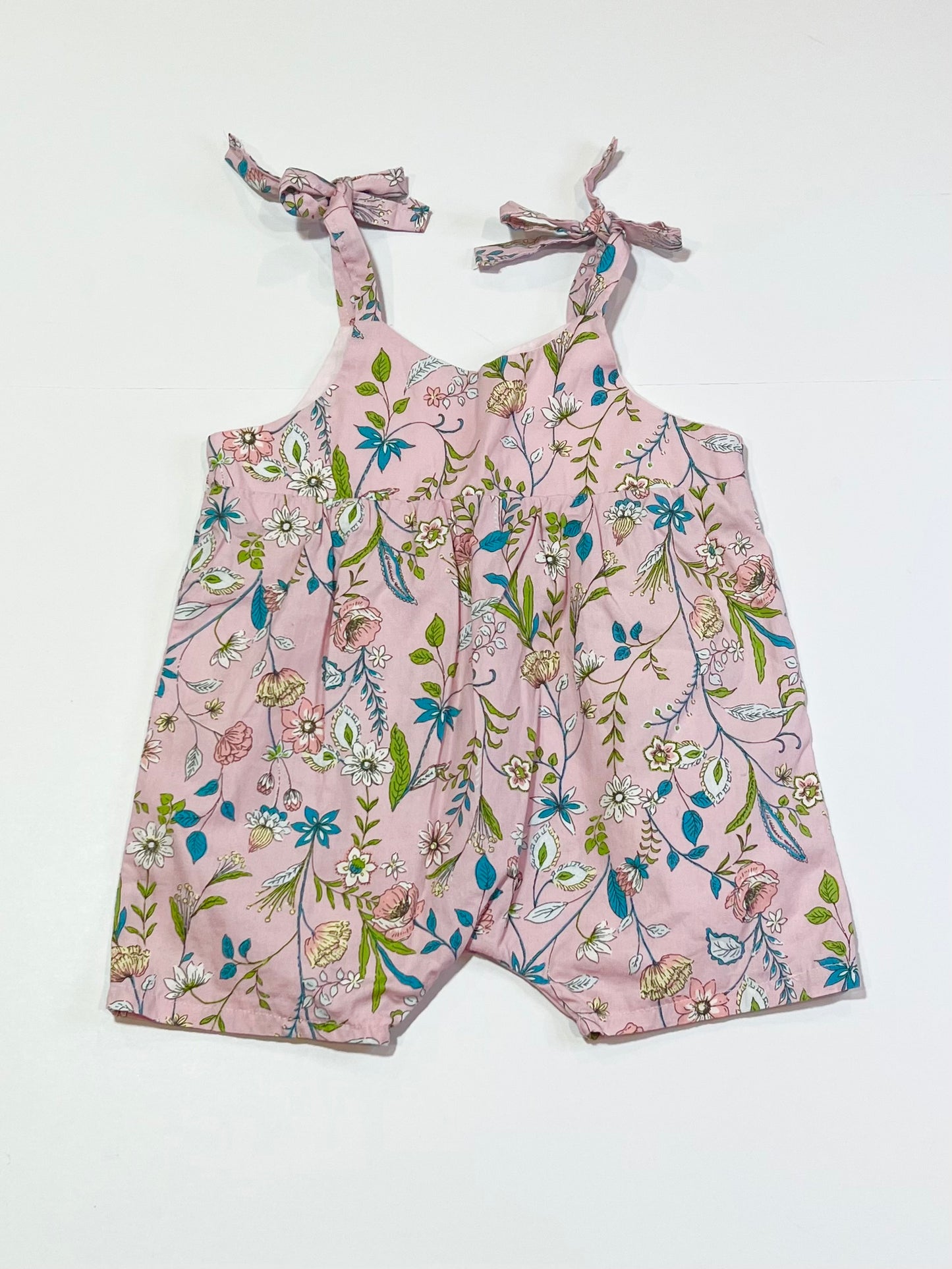 Pink floral romper - Size 00