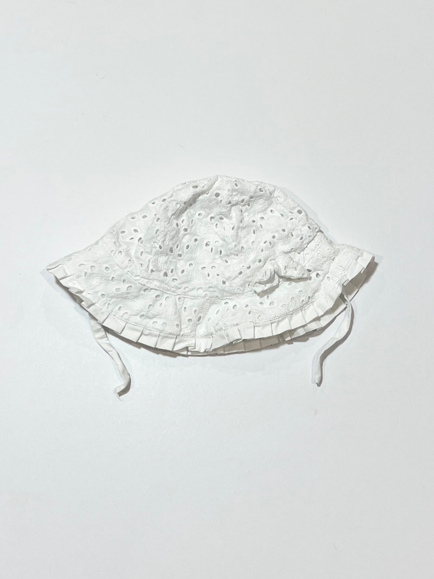 White cutwork sun hat - Size 1-2 years