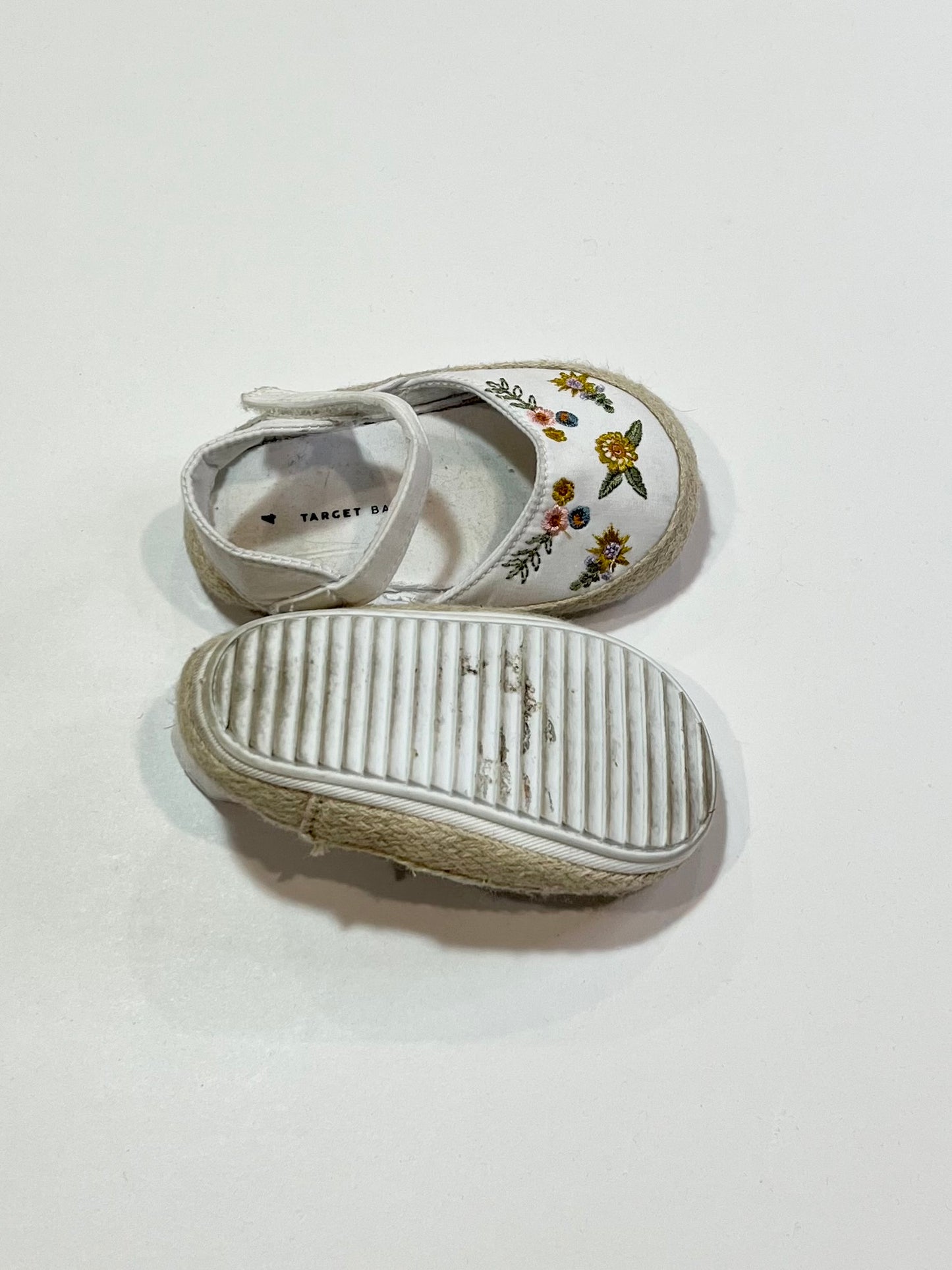 Soft white pram shoes - Size 4
