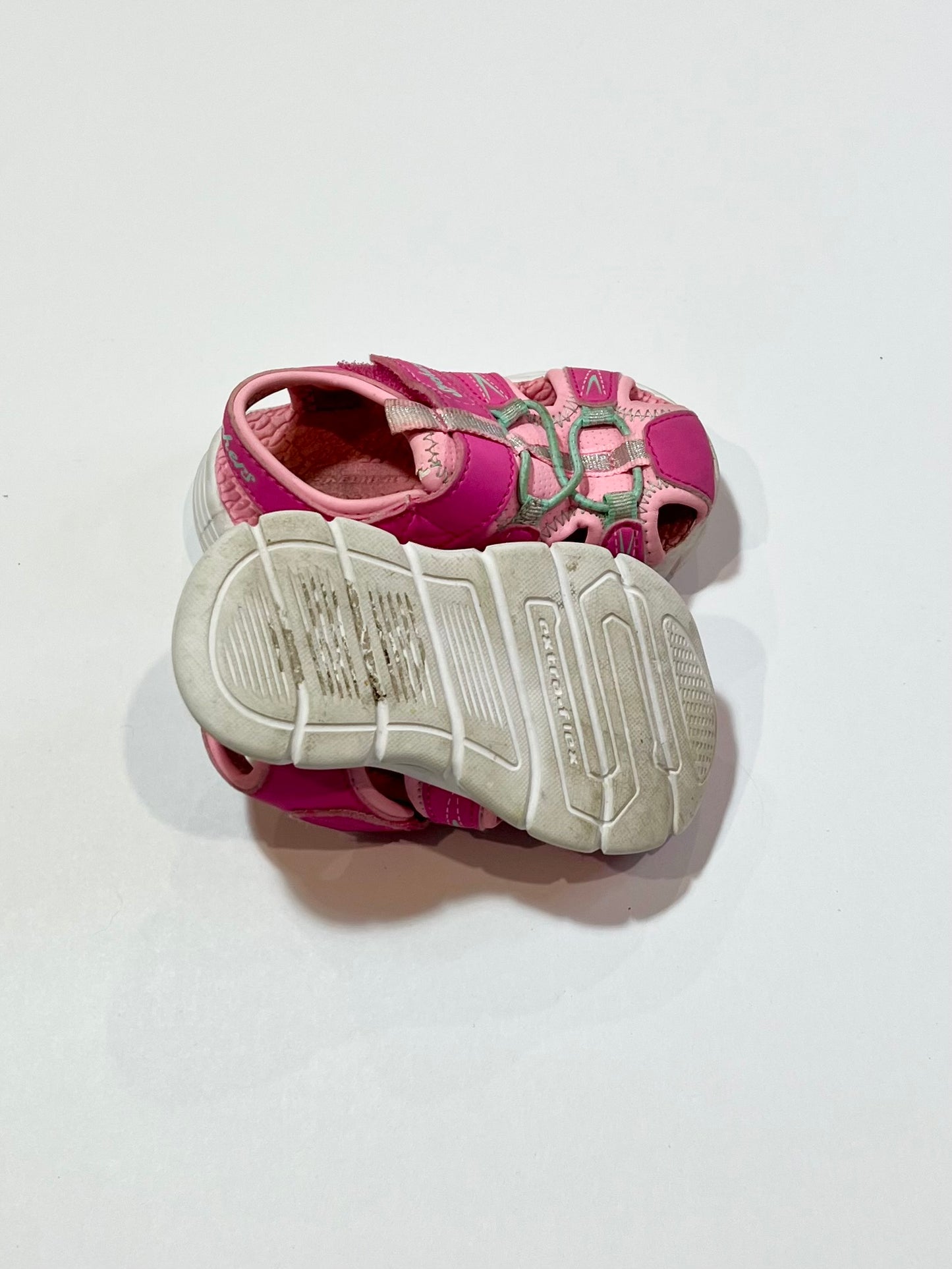Pink water sandals - Size US5