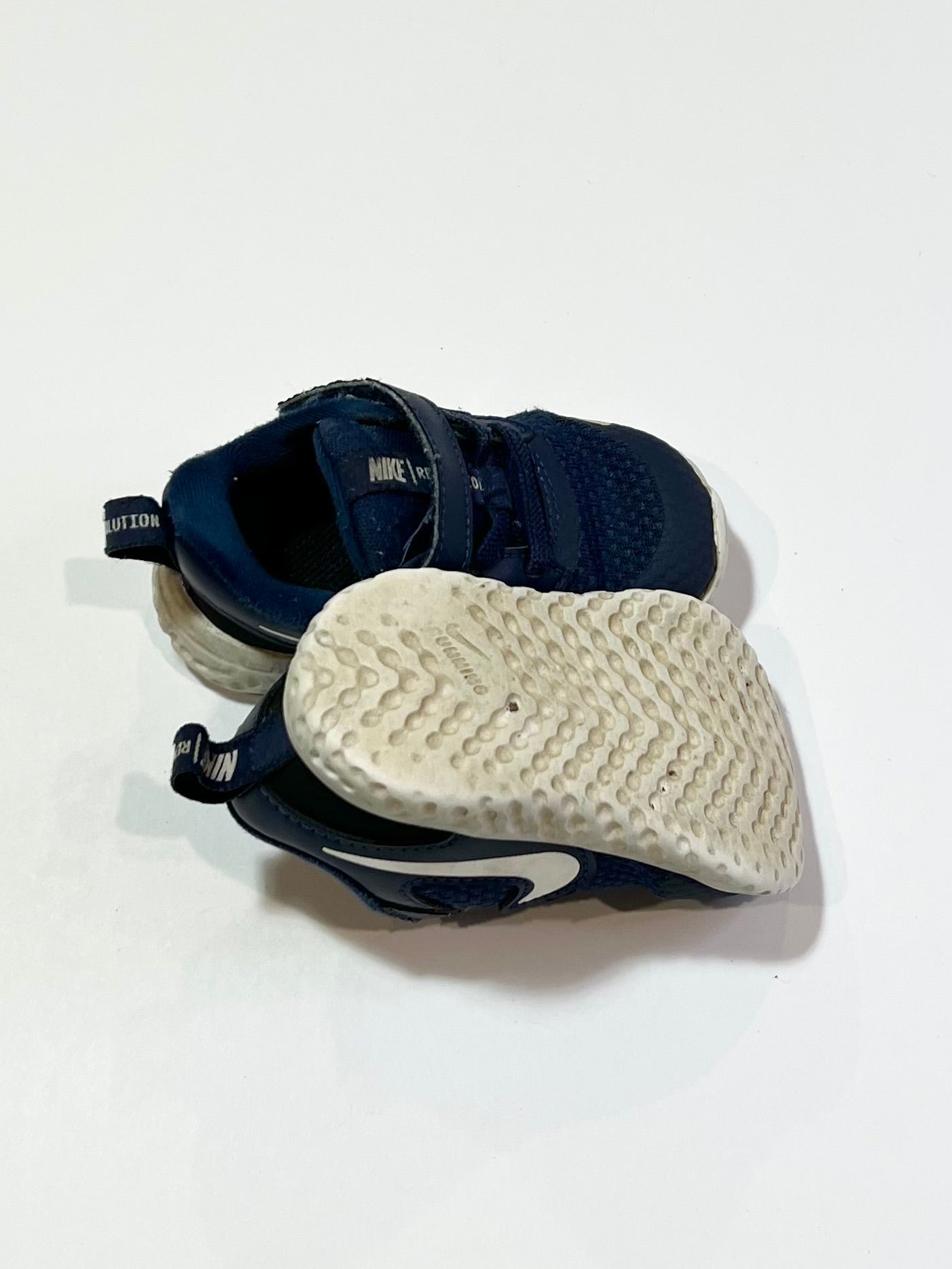 Navy Revolution sneakers - Size US5