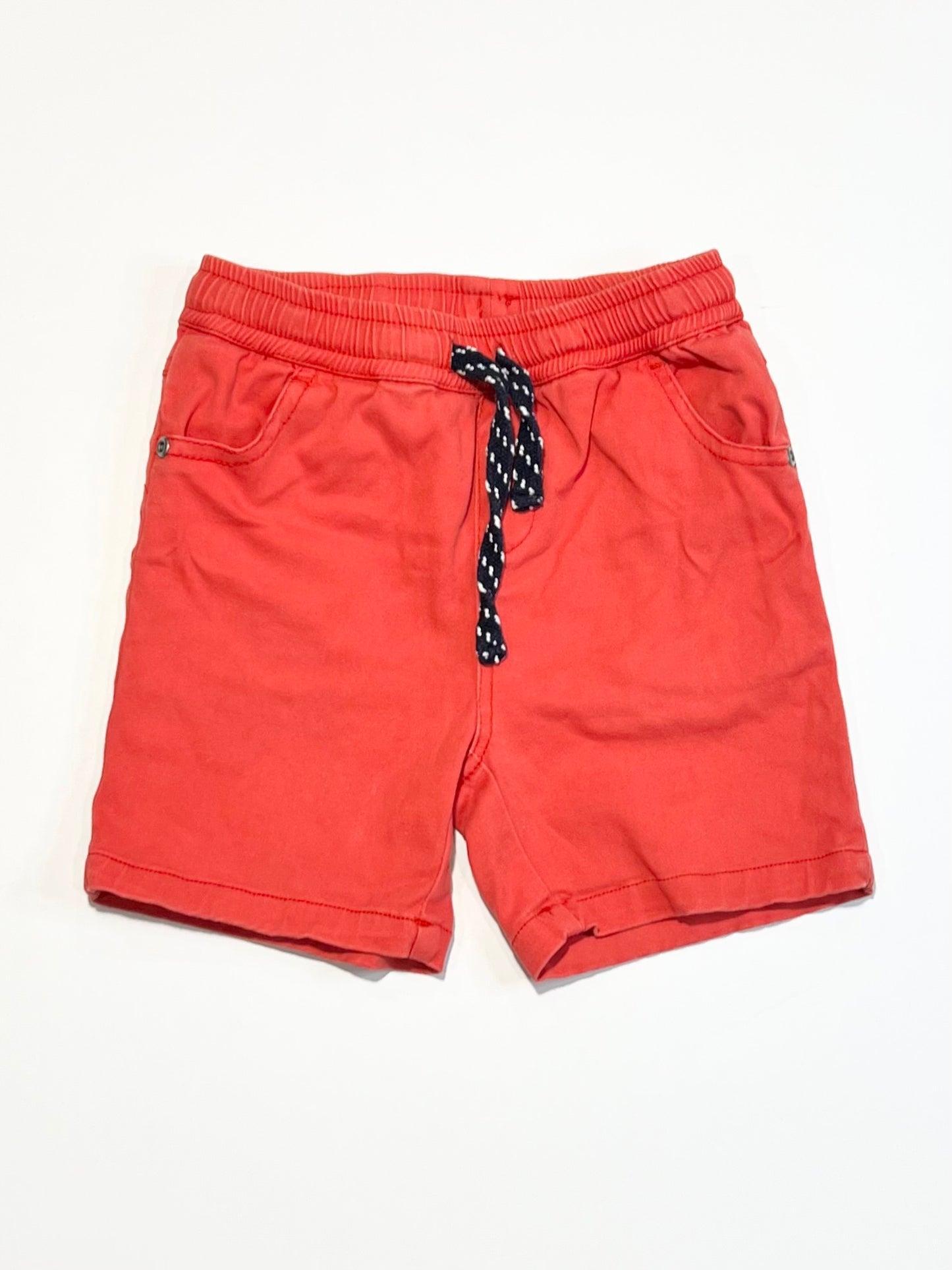 Red shorts - Size 4