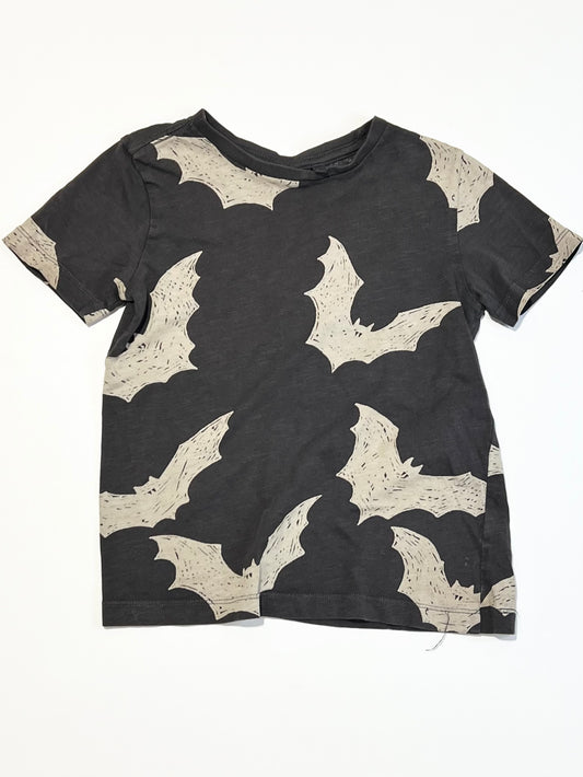 Bats tee - Size 4
