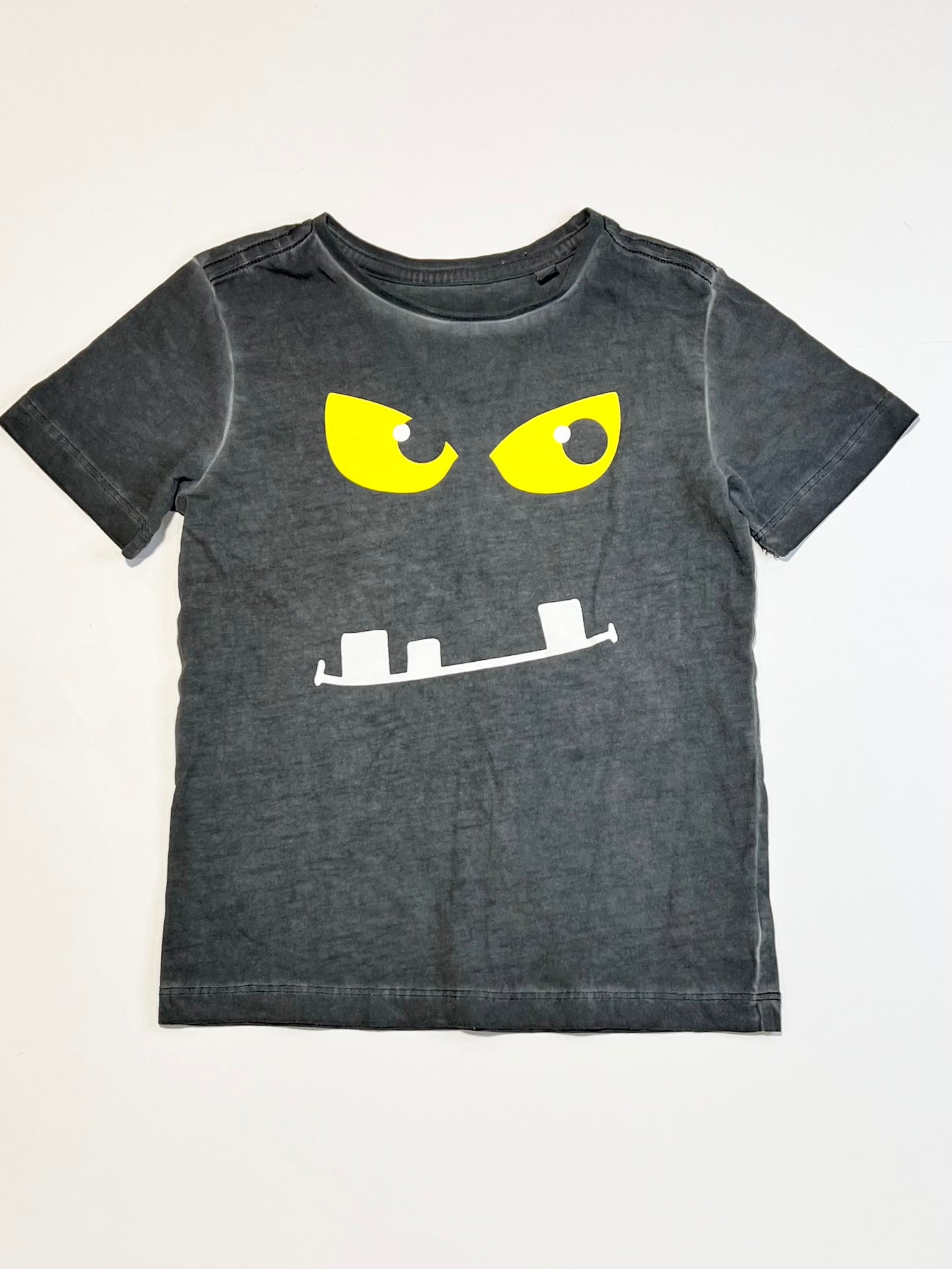 Monster tee - Size 3