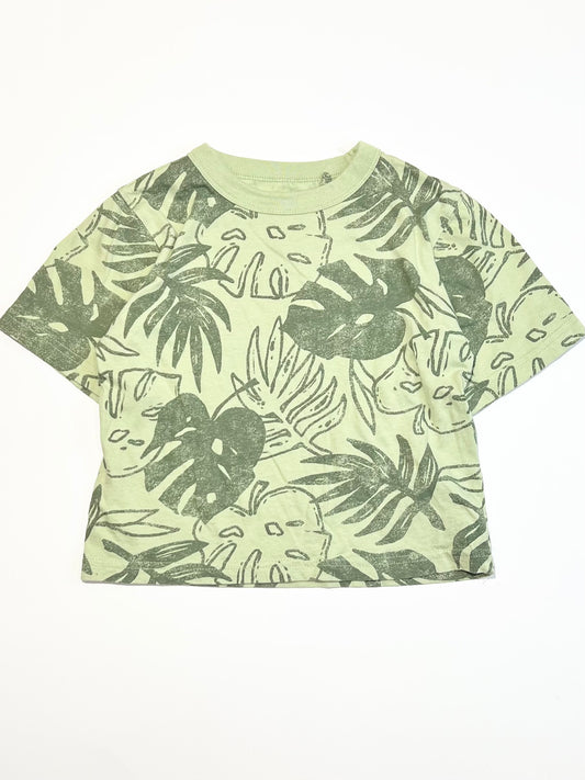 Green leafy tee - Size 5