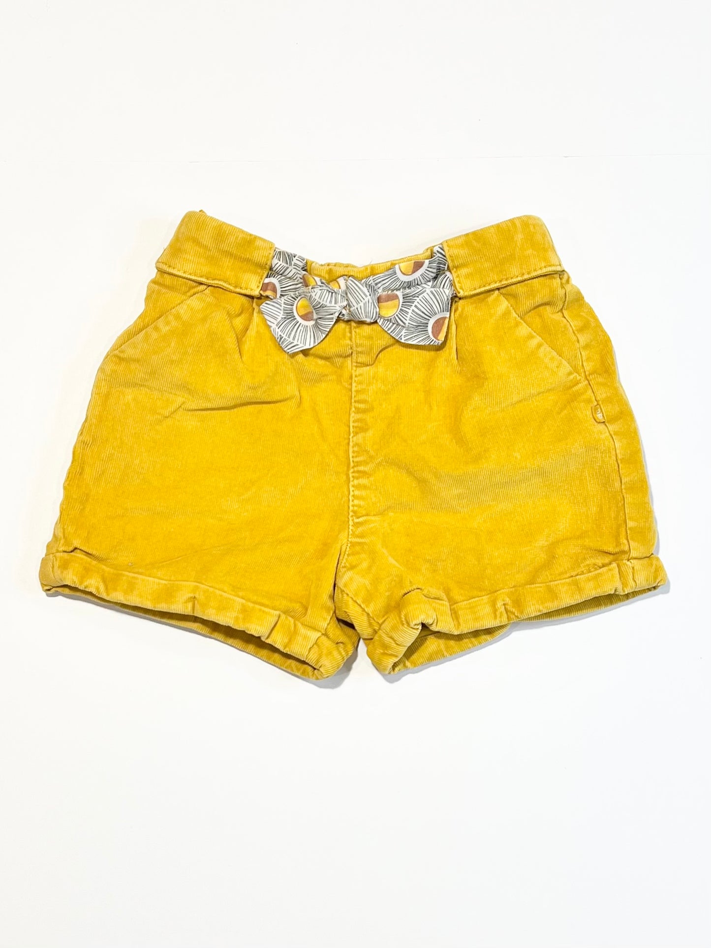 Mustard corduroy shorts - Size 3