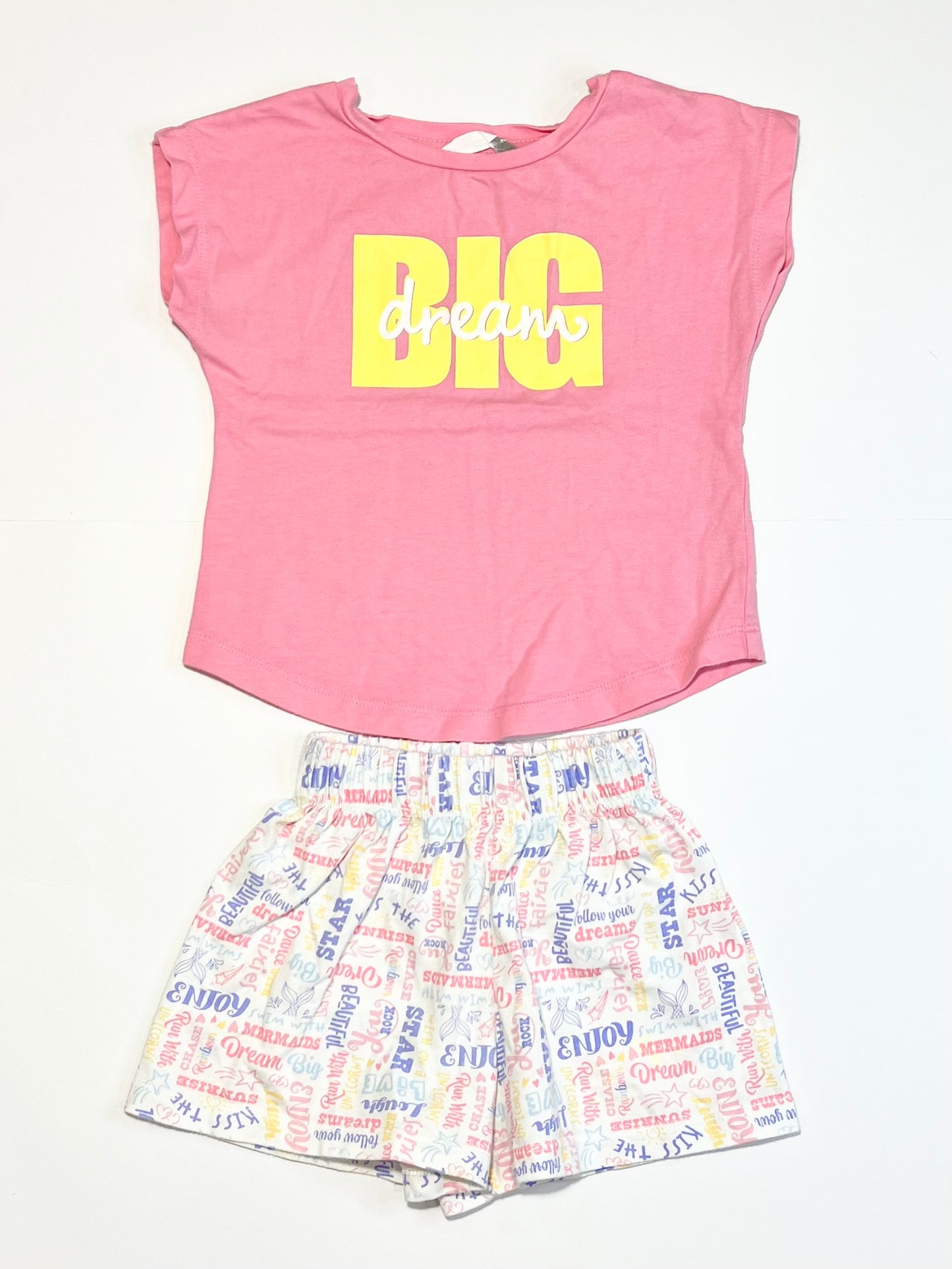 Dream big pyjamas - Size 2