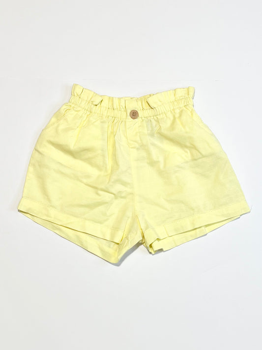Woven yellow shorts - Size 1