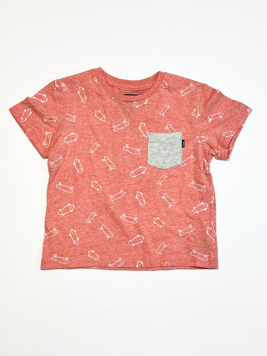 Red skateboard tee - Size 0