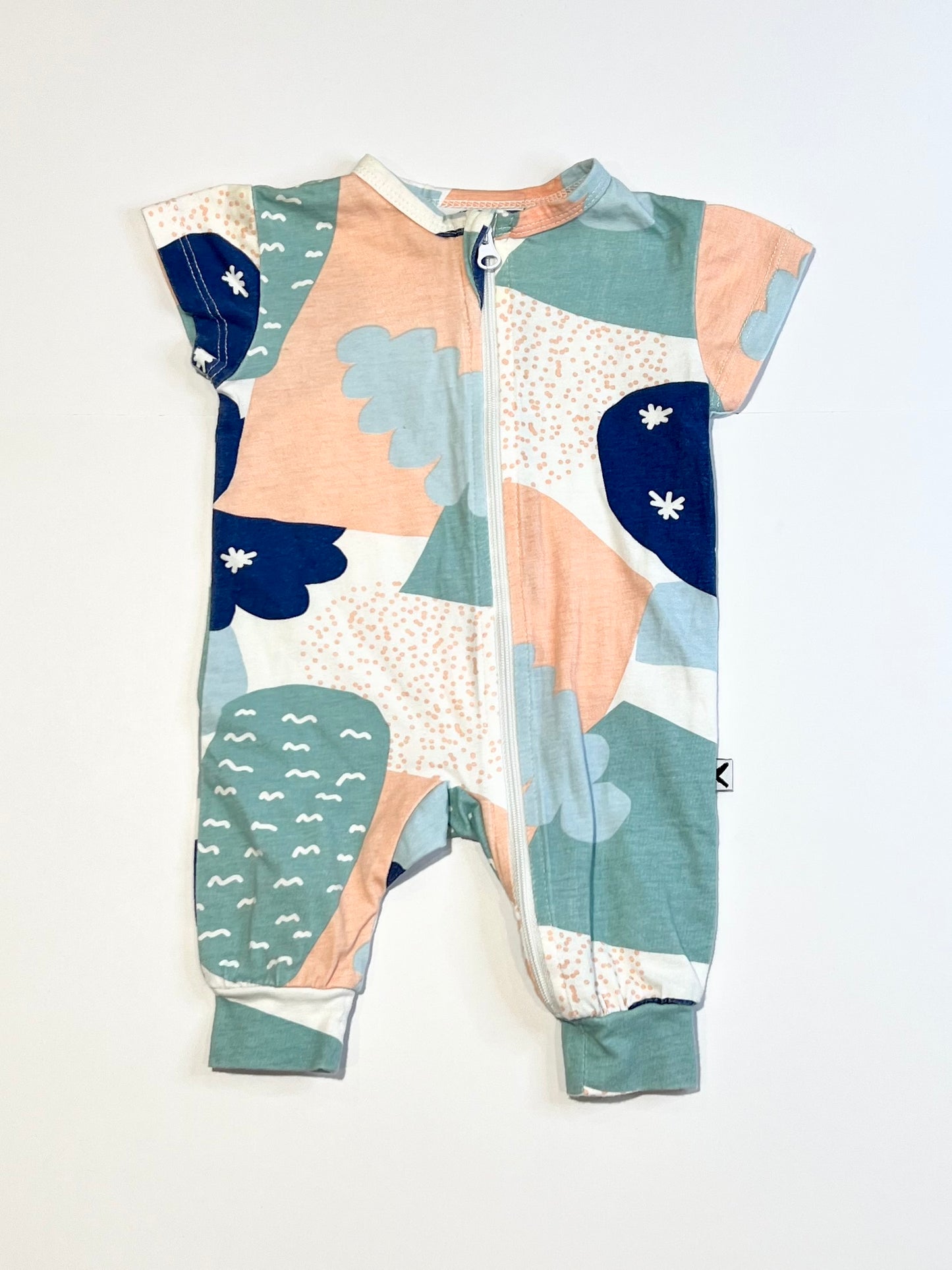 Shapes zip romper - Size 0000
