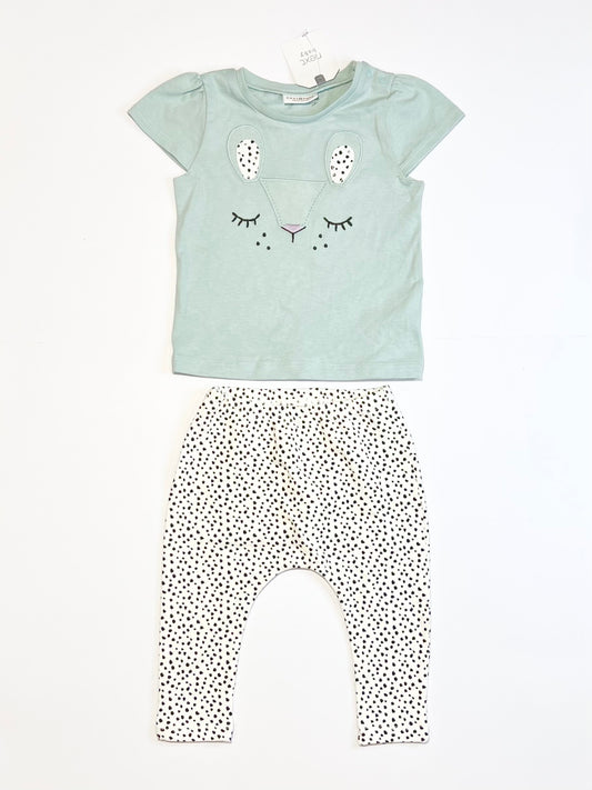 Spotty set brand new - Size 6-9 months