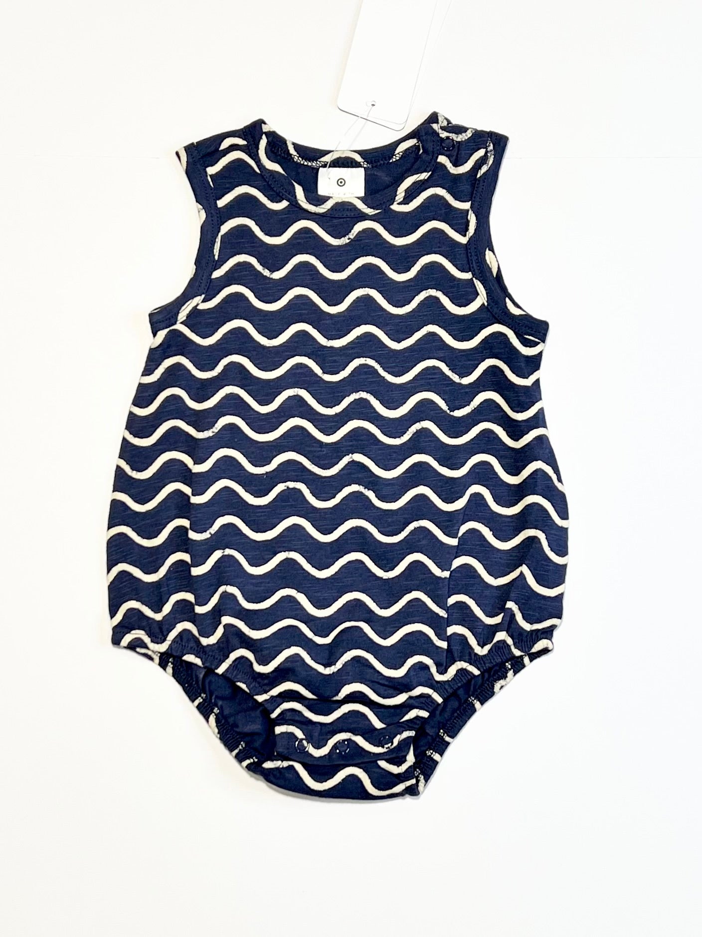 Waves bubblesuit brand new - Size 00