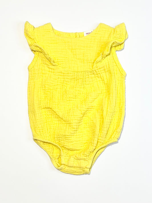 Muslin ruffle romper - Size 00