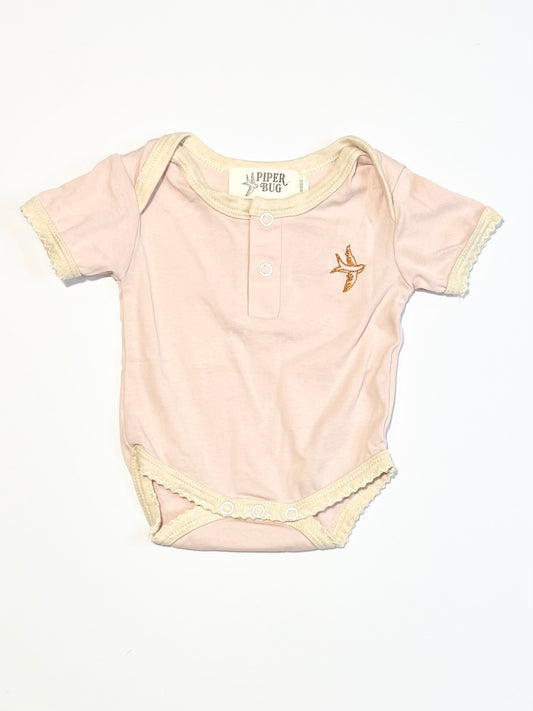Pink bird bodysuit - Size 0000