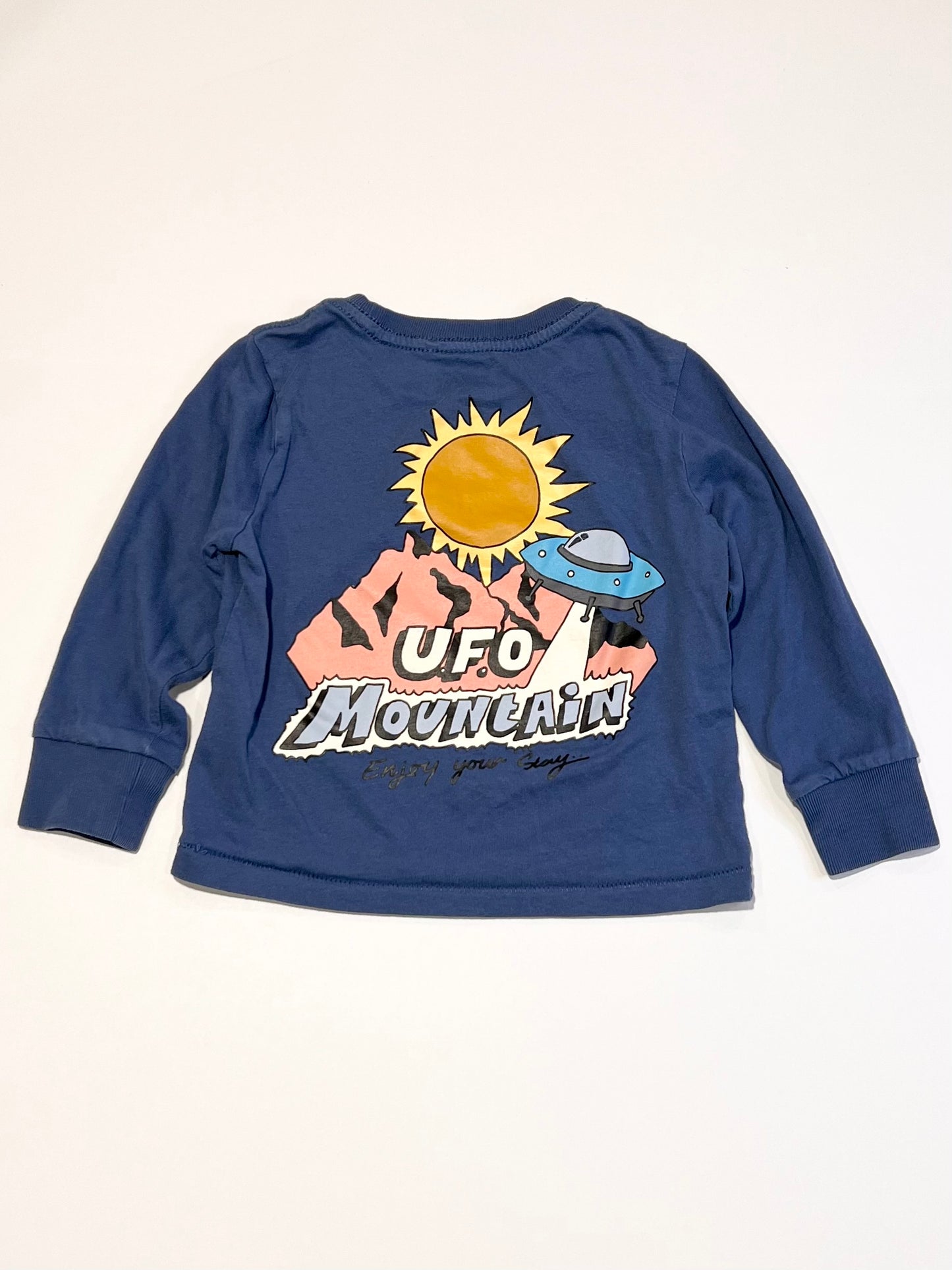 UFO mountian top - Size 1