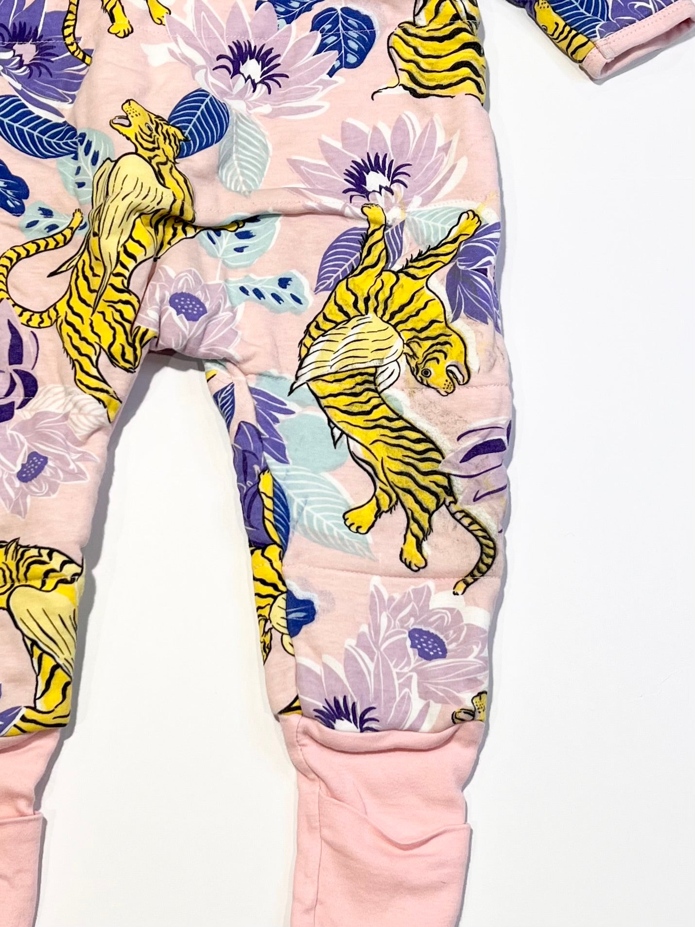 Padded zippy Wondersuit - Size 1