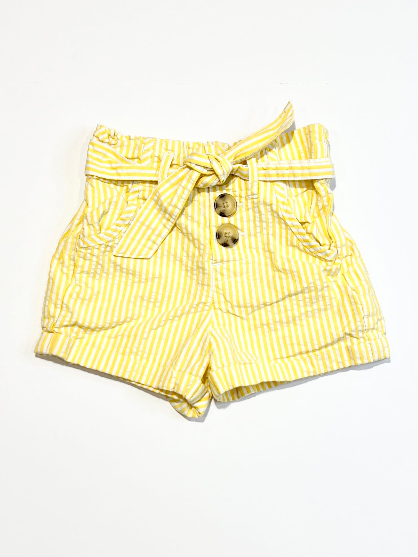 Yellow seersucker shorts - Size 4