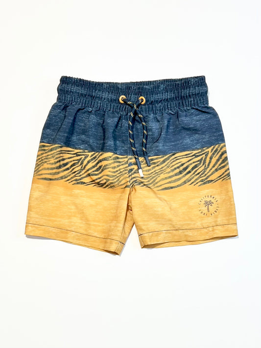 Block colour boardies - Size 2