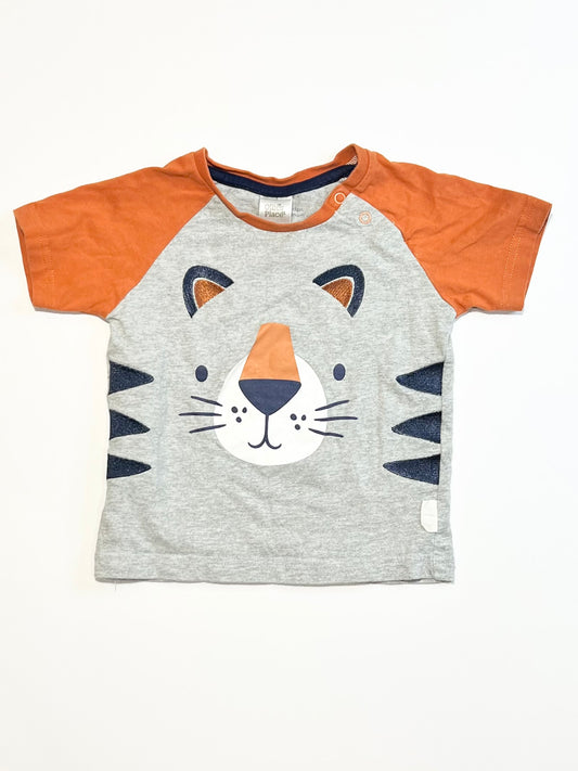 Grey tiger tee - Size 2