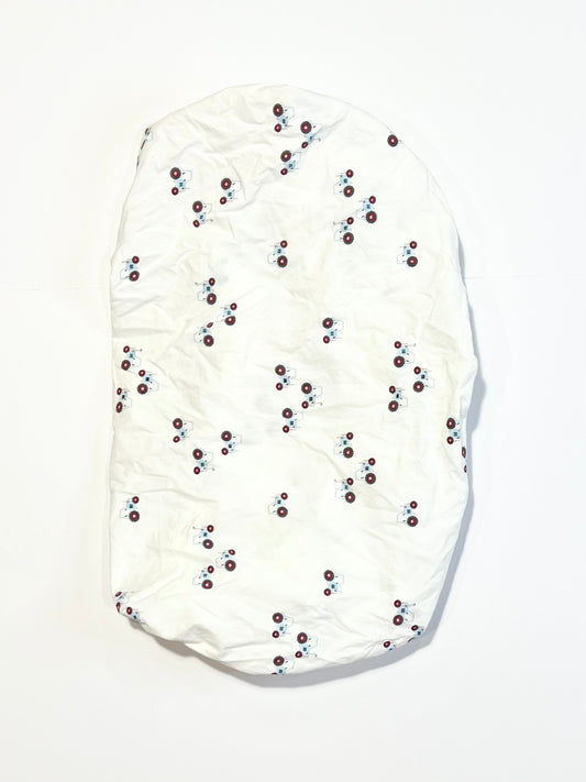 Bassinet fitted sheet