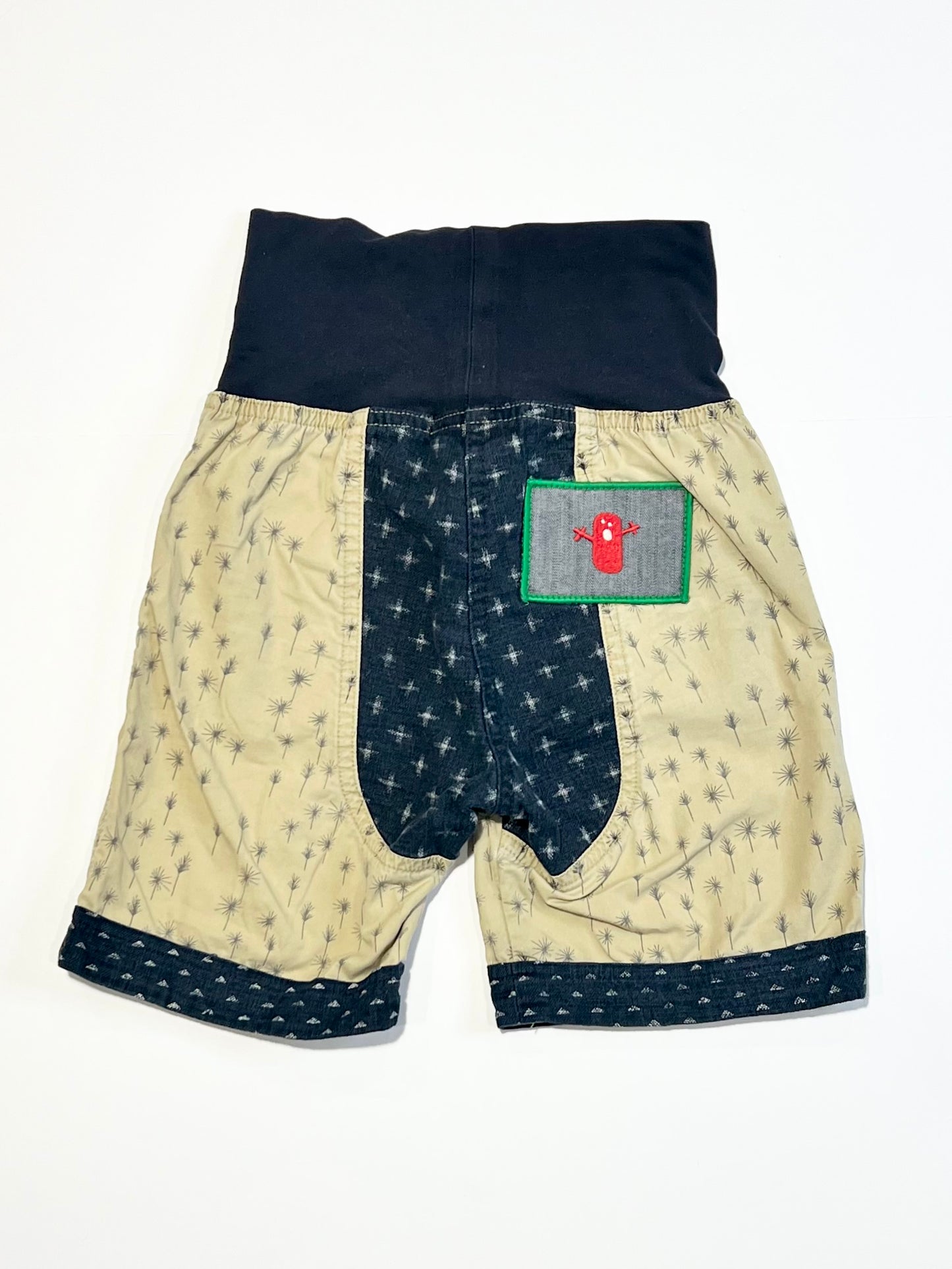 Patchwork shorts - Size 5-6