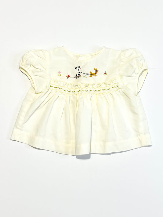 Smocked embroidered top - Size 000