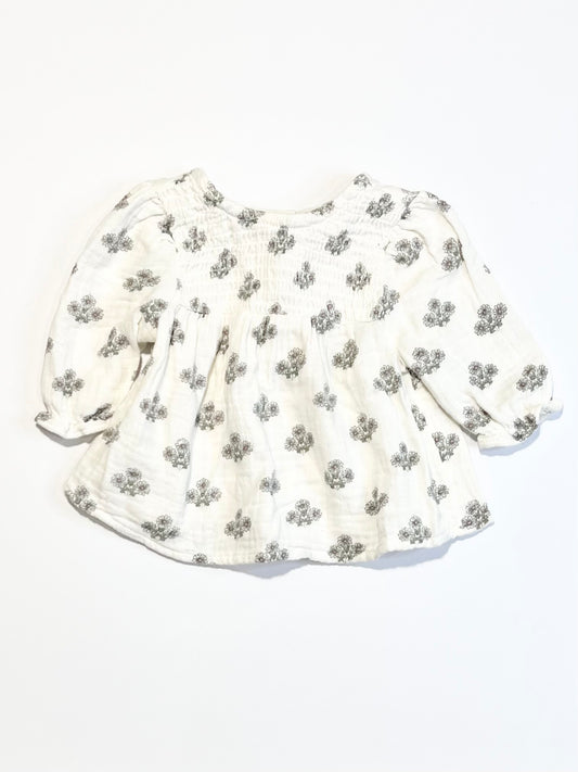 Smocked muslin top - Size 000