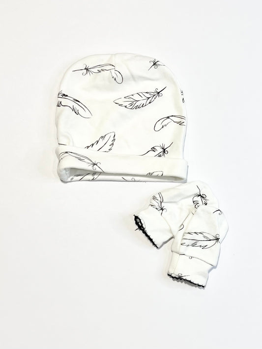 Feathers beanie and mittens set - Size 0-6 months