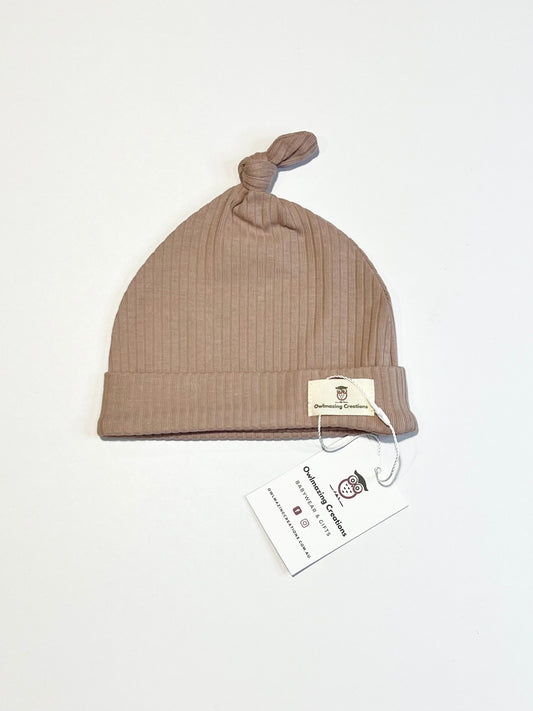 Ribbed knot beanie brand new - Size 0-3 months