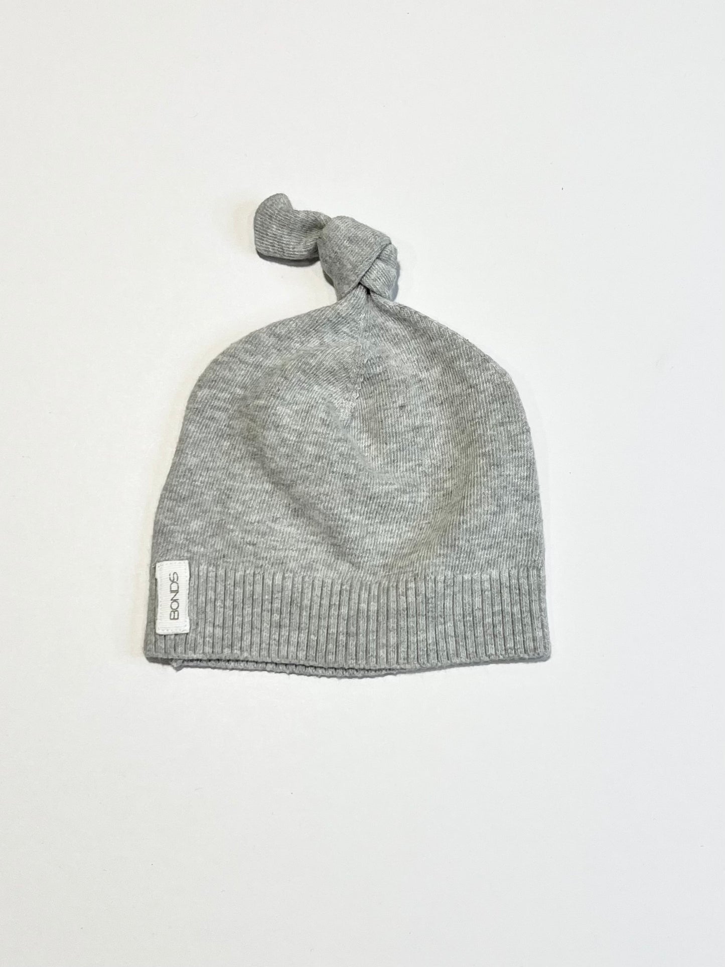 Grey knot beanie - Size 0-6 months