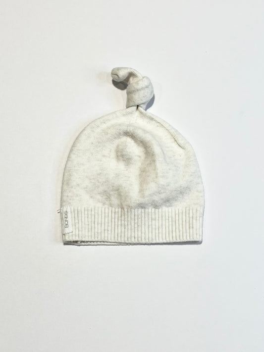 Light grey knot beanie - Size 0-3 months