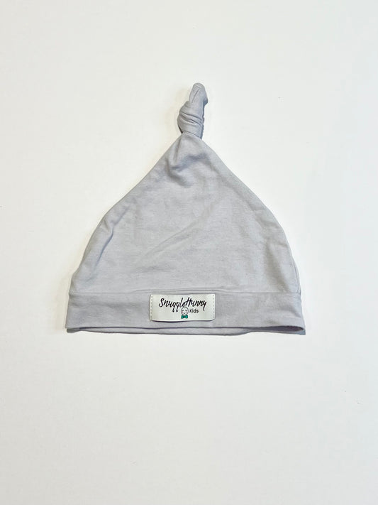 Organic knotted beanie - Size 0-6 months