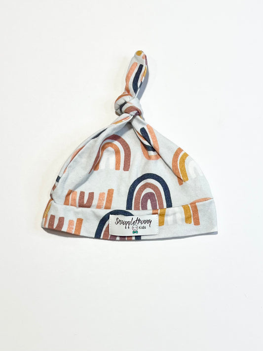 Organic knotted beanie - Size 0-6 months