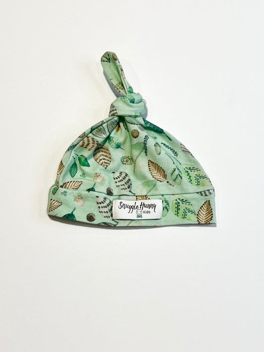Organic knotted beanie - Size 0-6 months