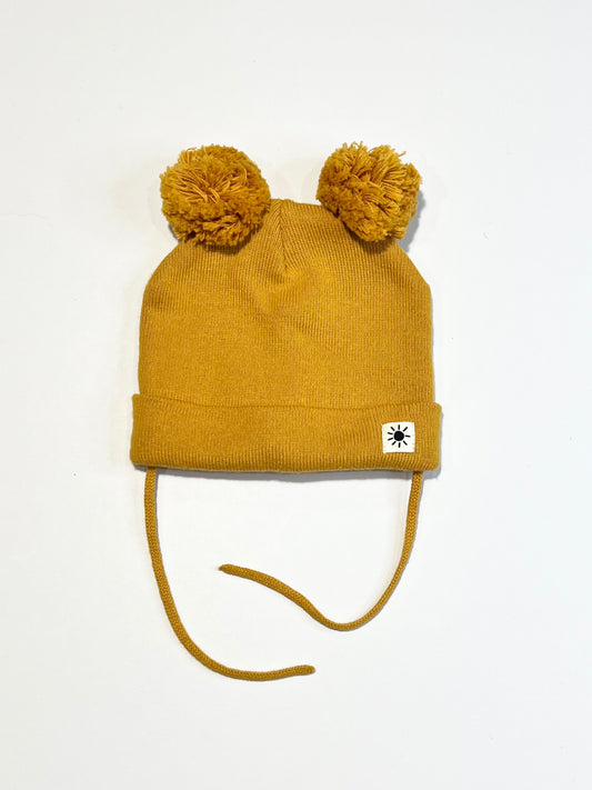 Mustard pompom beanie - Size 2-4 months