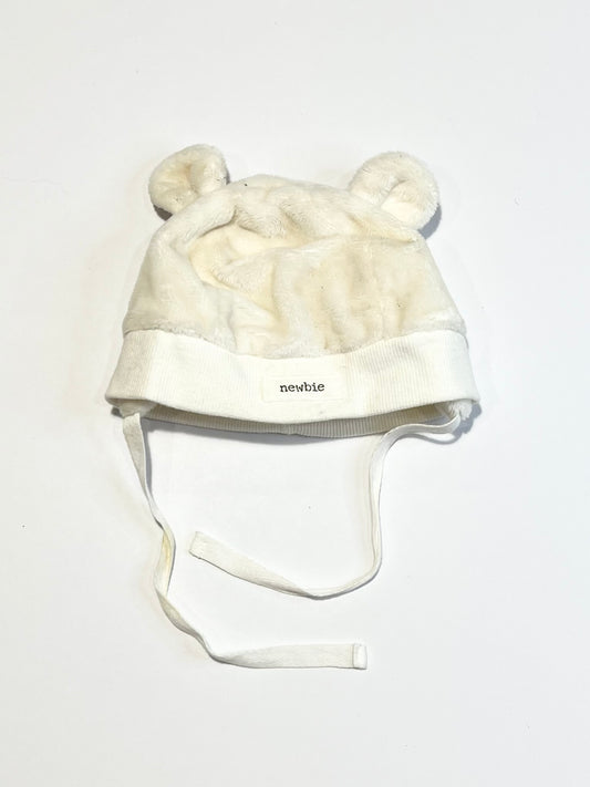 White fleece beanie - Size 0-3 months