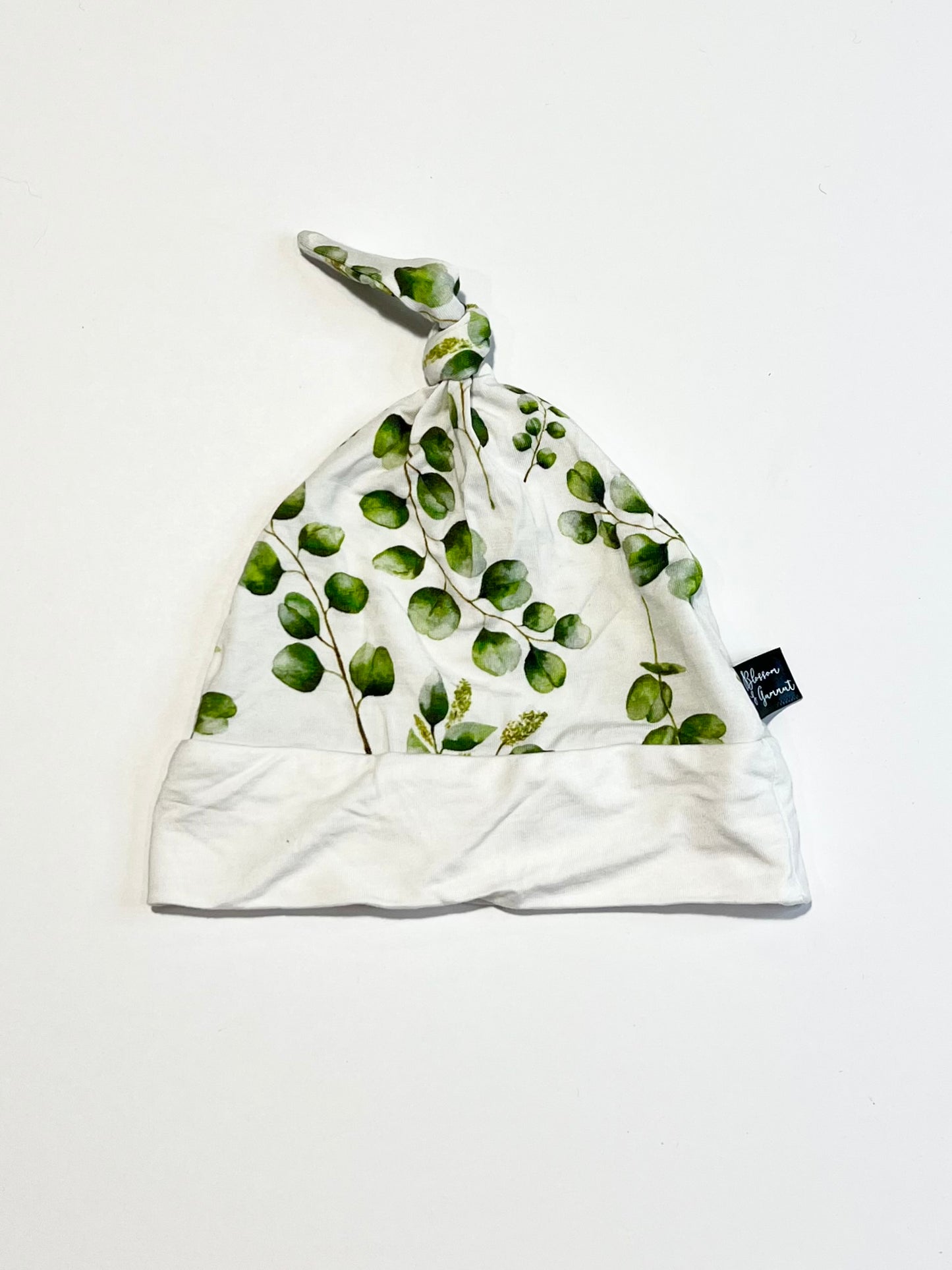 Bamboo knot beanie - Size 3-6 months