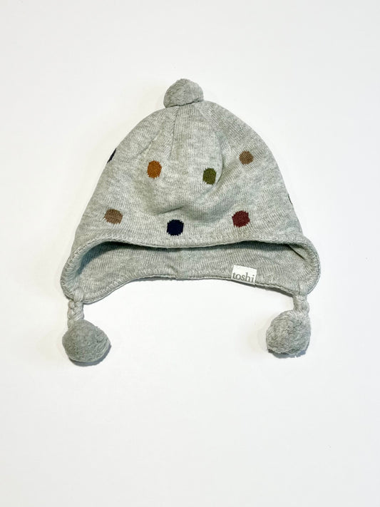 Spotty beanie - Size 0-8 months