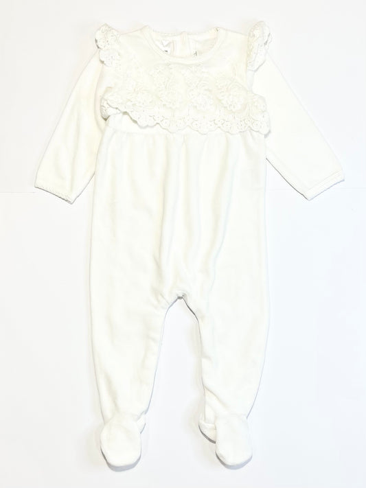 White velour lace onesie - Size 6-9 months
