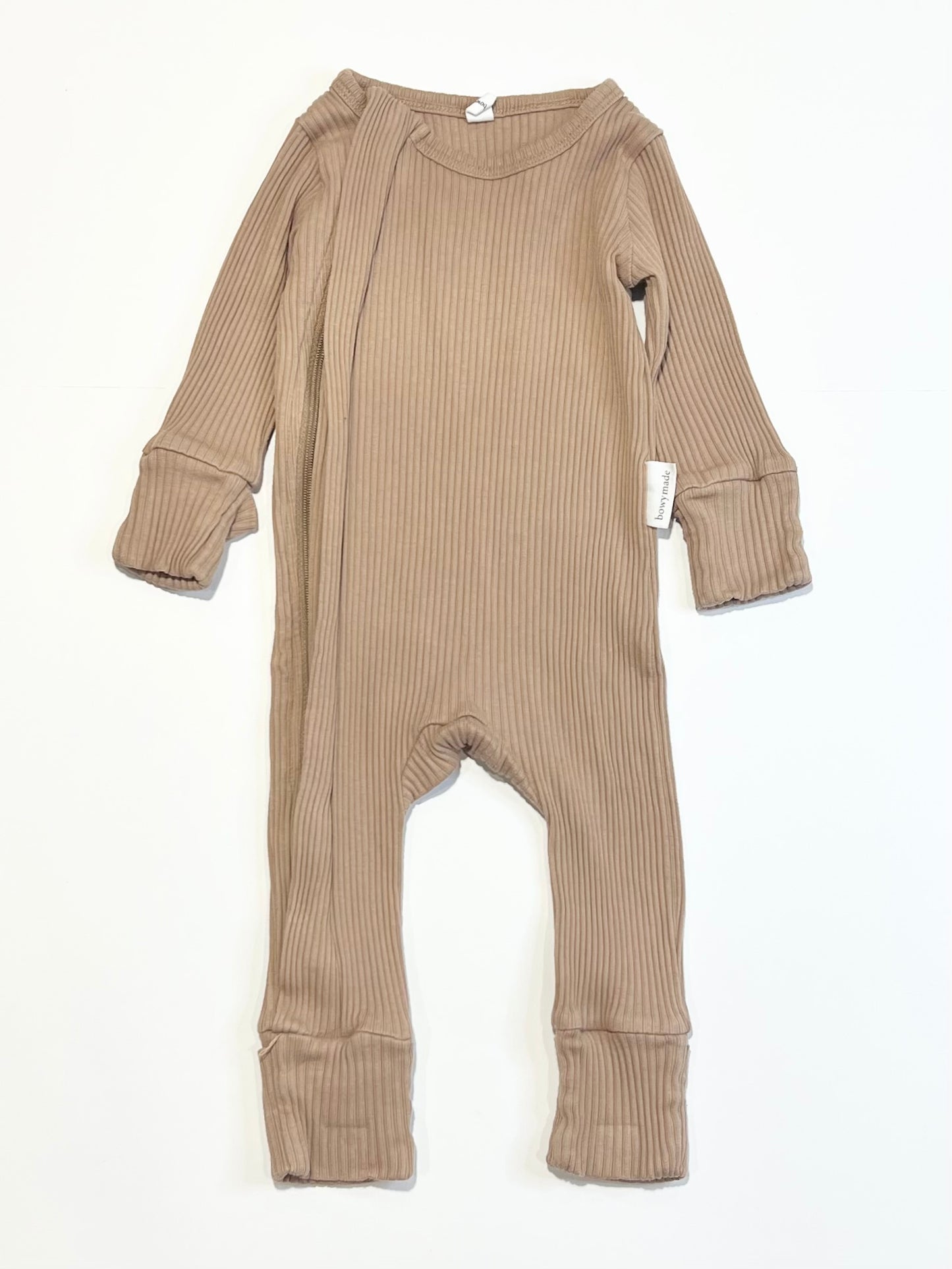 Brown ribbed onesie - Size 00